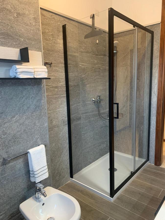 Lario Promenade: Family Friendly Apartment In Como Kültér fotó