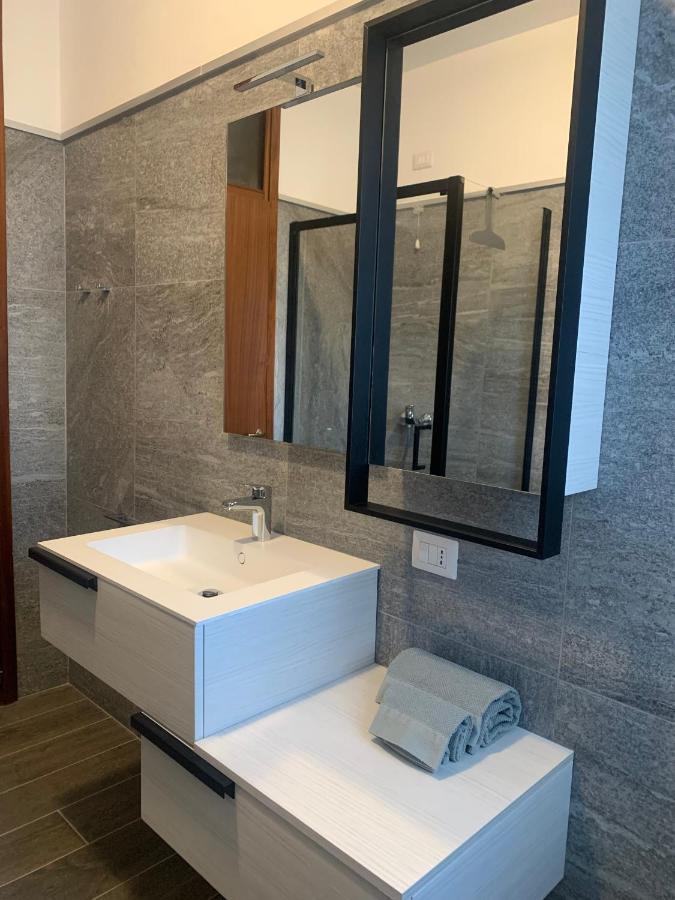Lario Promenade: Family Friendly Apartment In Como Kültér fotó